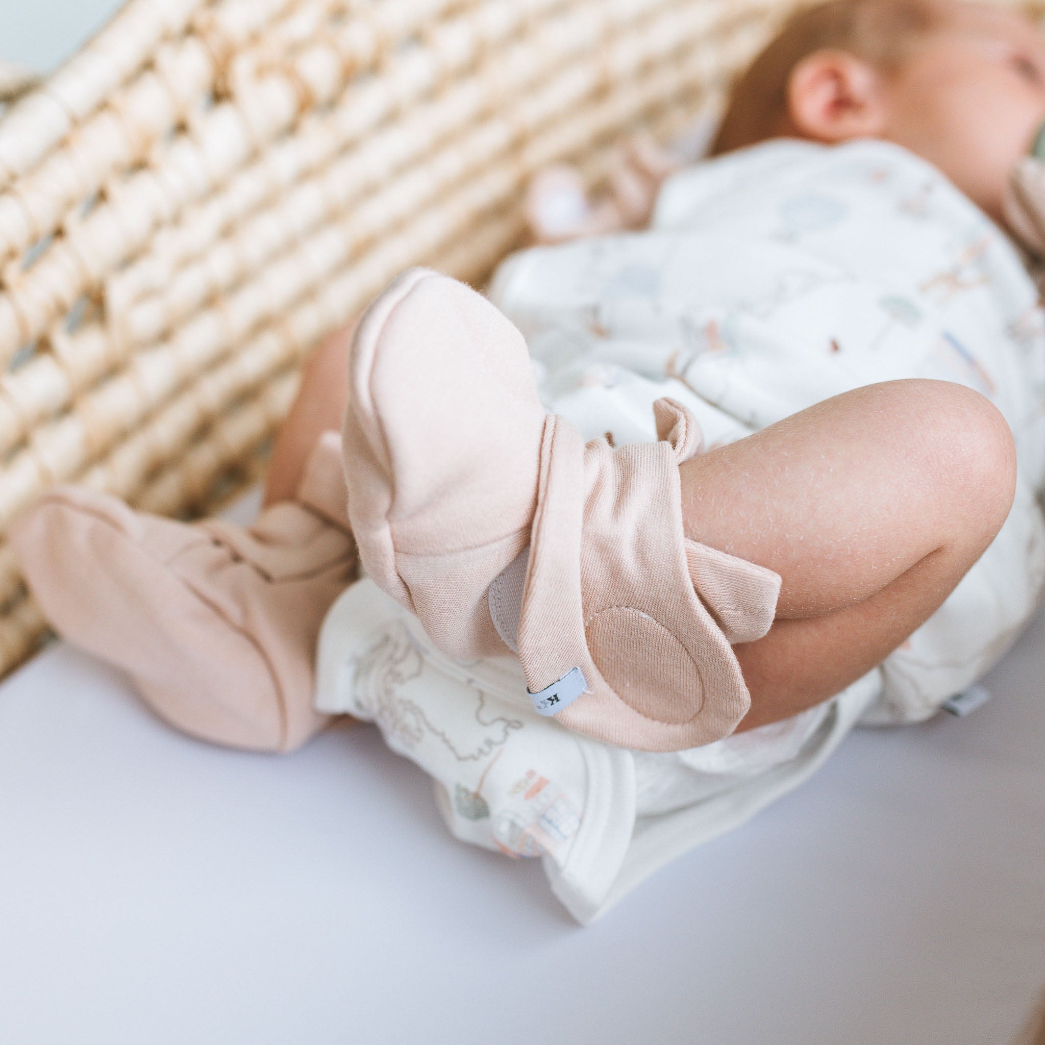 Mitts + Booties - Nomadic Sand