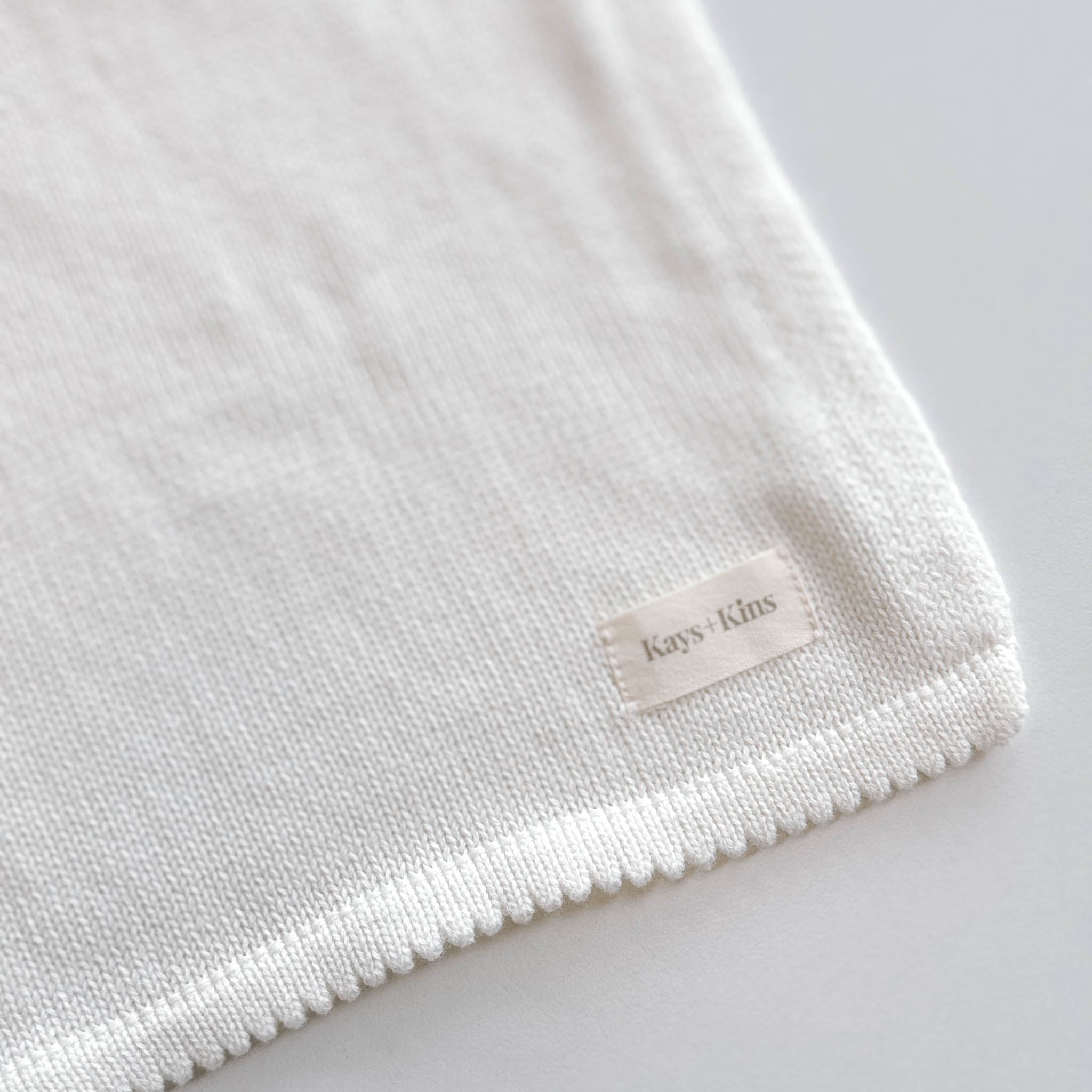 Scalloped Knit Blanket - Ivory