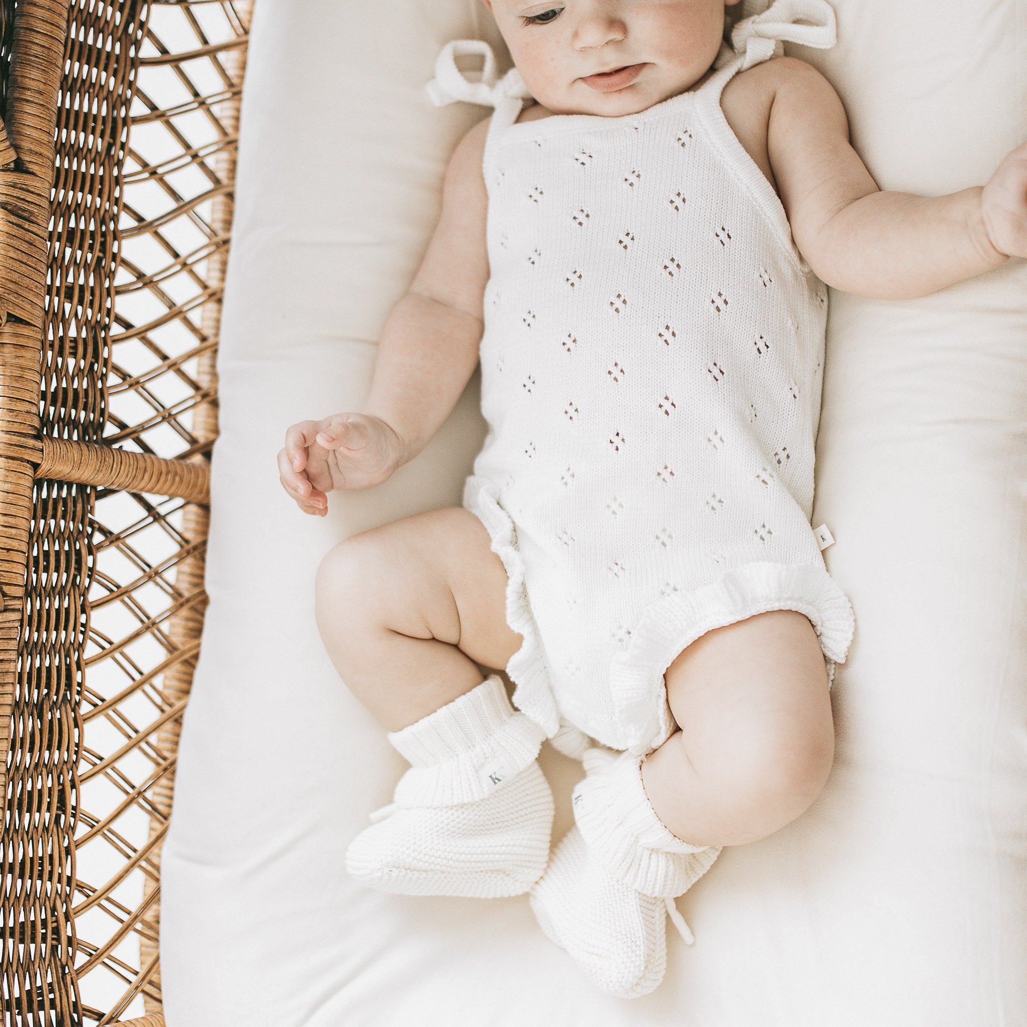Knit Frill Booties - Ivory