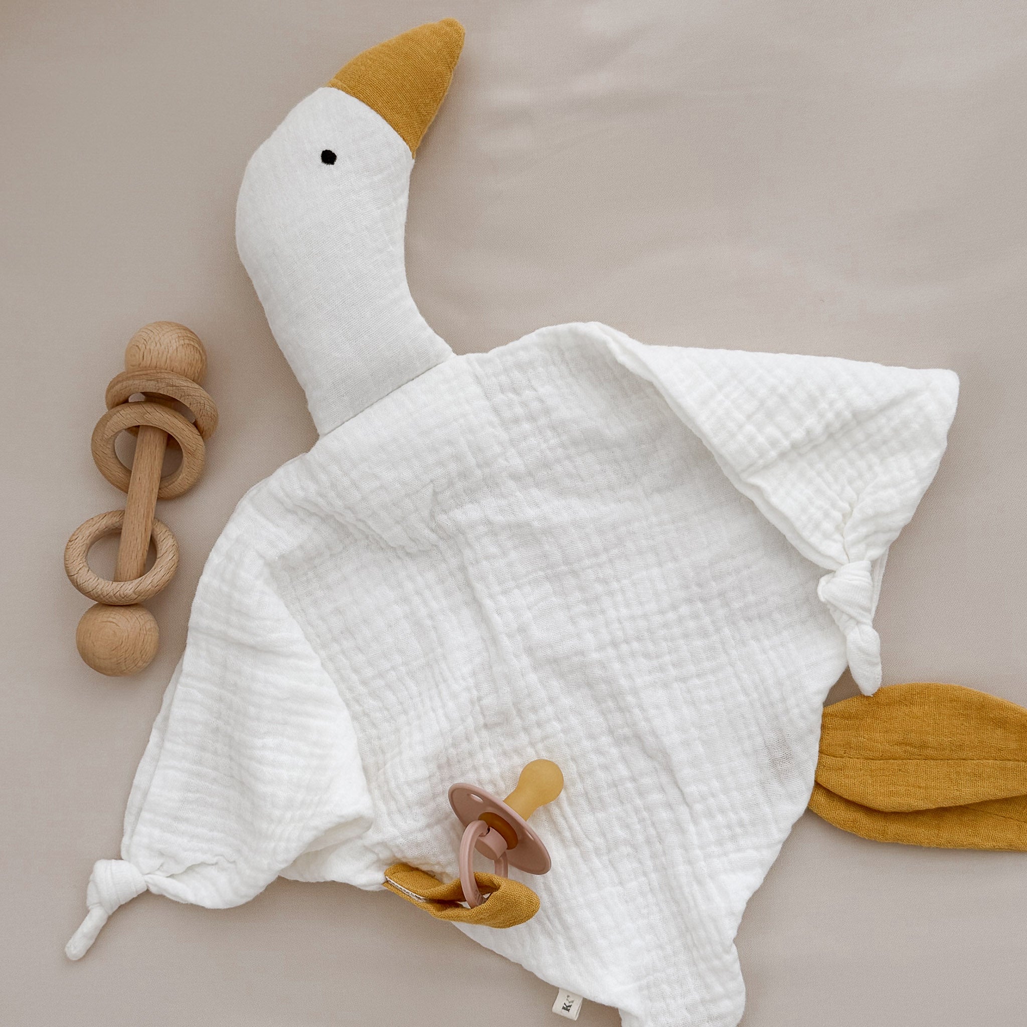 Goose Cuddly Blanket - Ivory