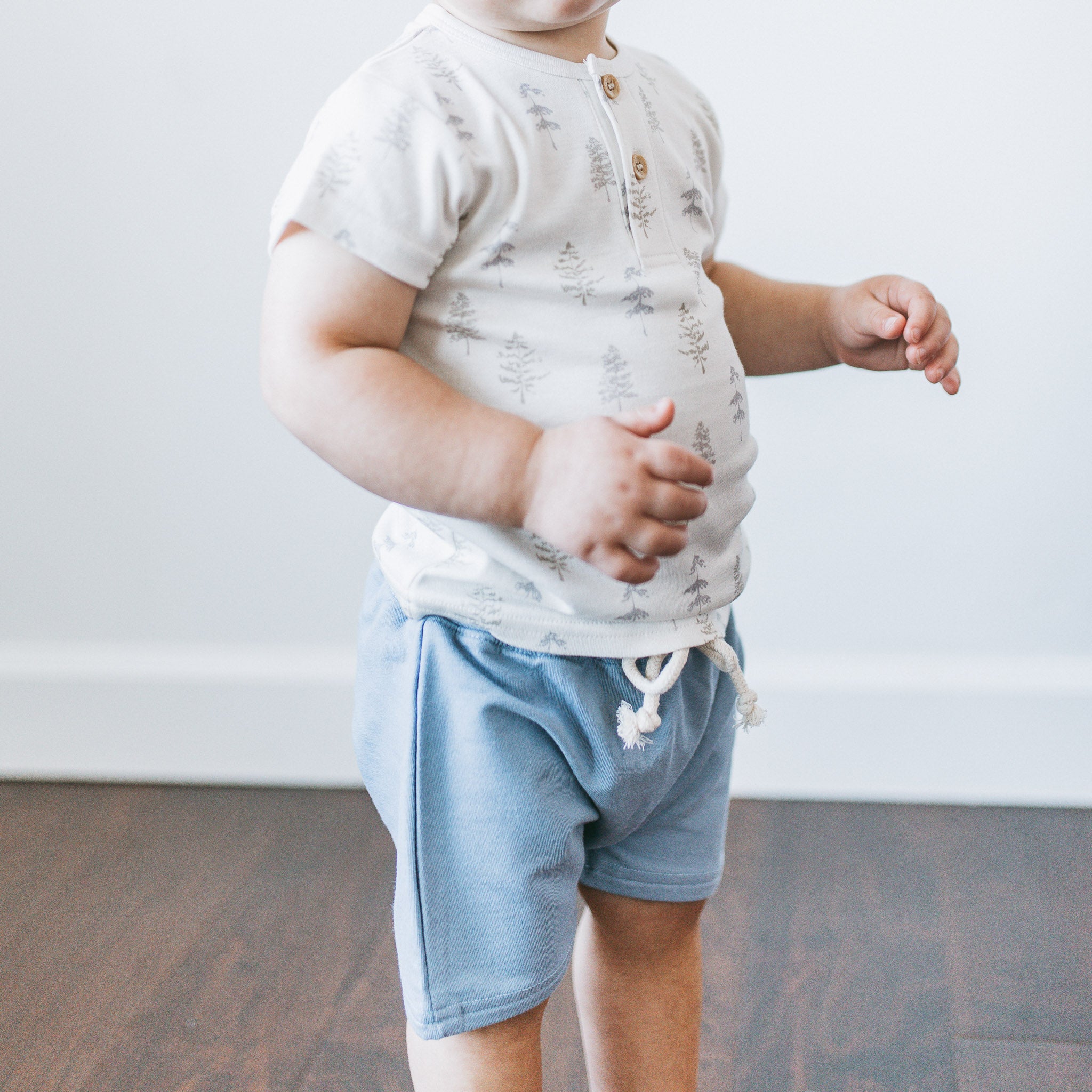 Henley Tee - Frostree