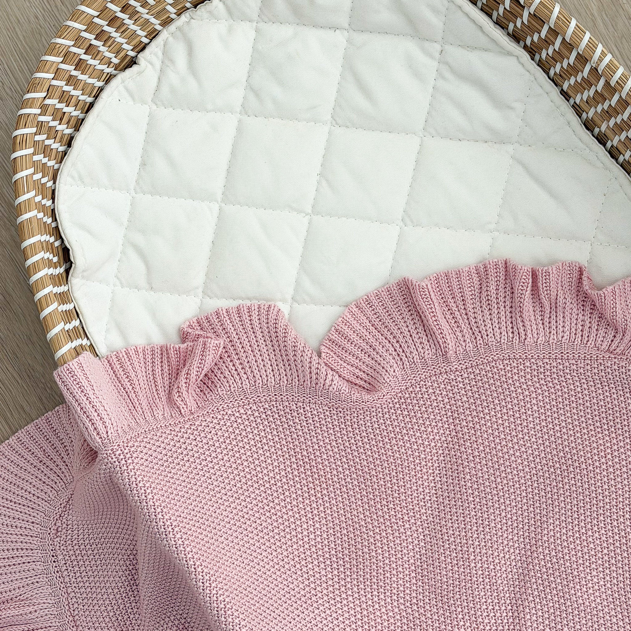 100% Bamboo Frill Blanket - Blush