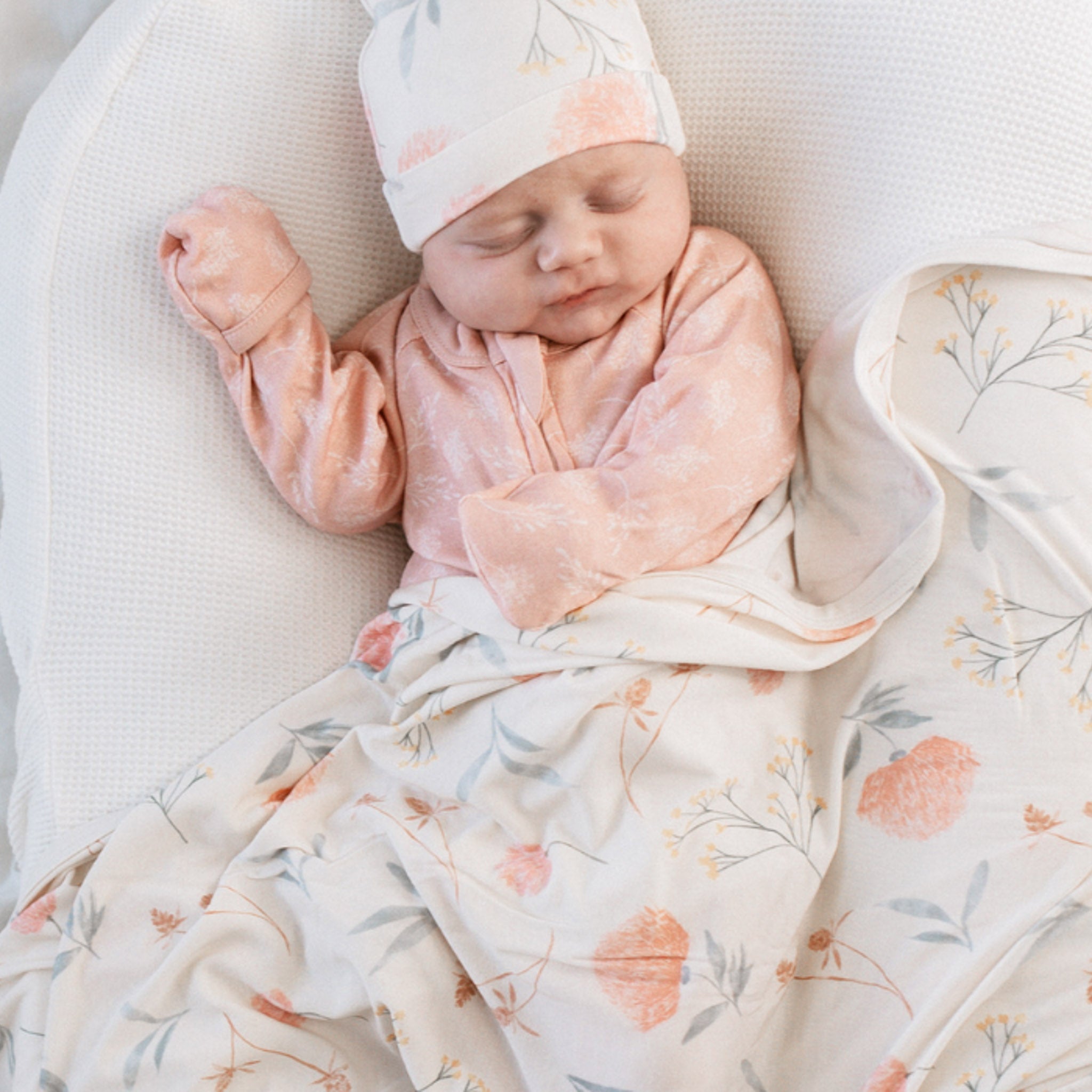 swaddle-collection-mobile-1.jpg