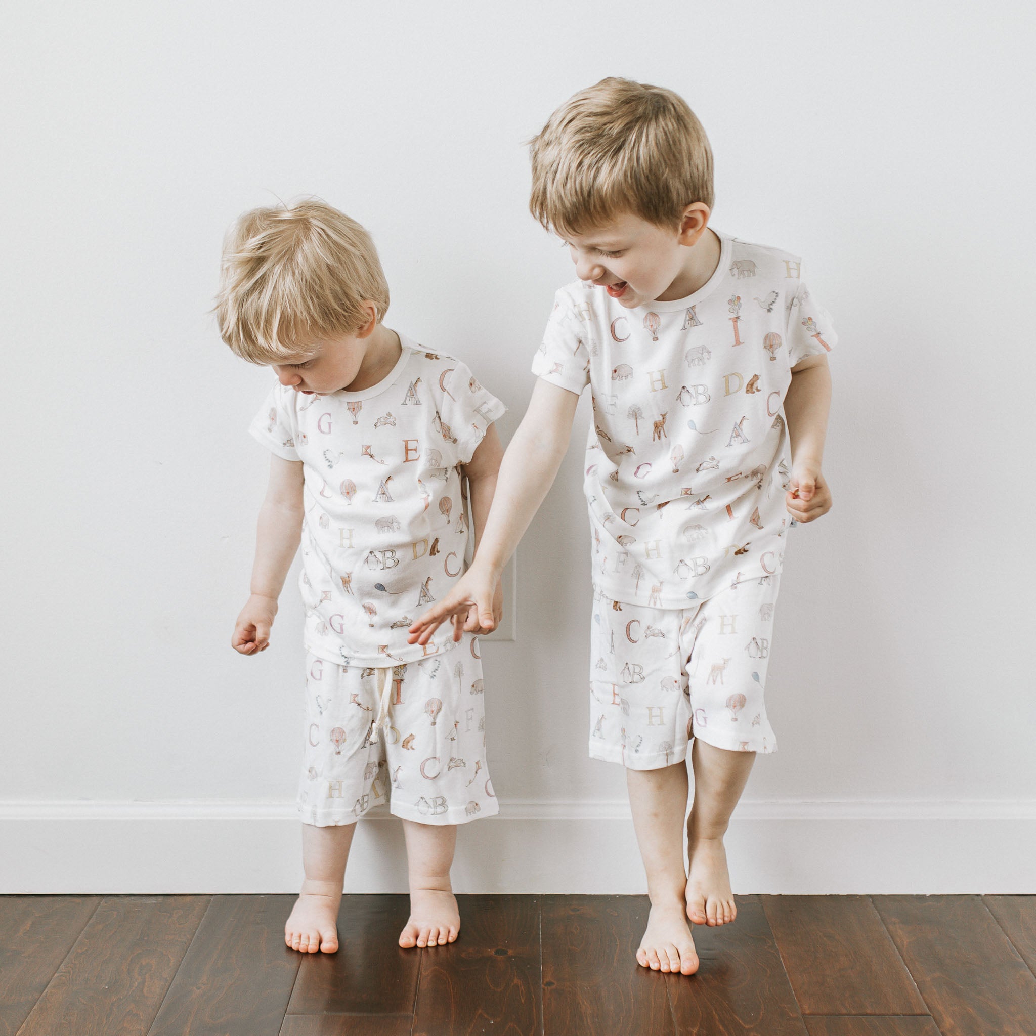 toddler_deb2a1e9-61a4-4181-8bcf-e7514d1424b5.jpg